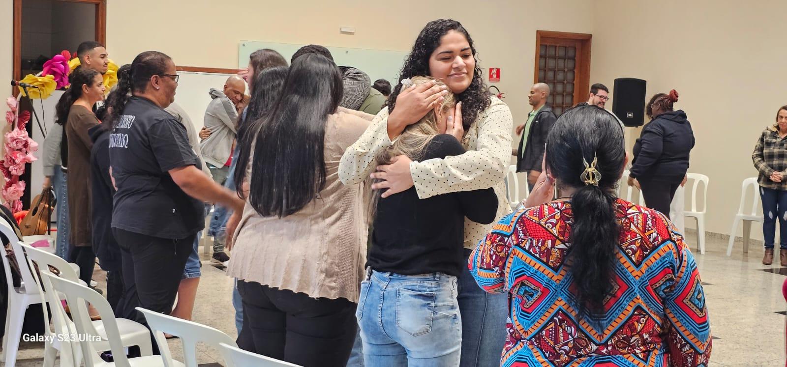 Preparação para encontro de jovens.
